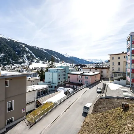 Ruetiboda 7-10 Personen Apartment Davos