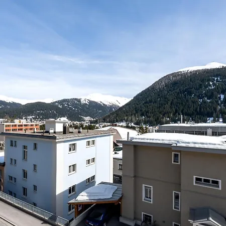 Ruetiboda 7-10 Personen Apartment Davos