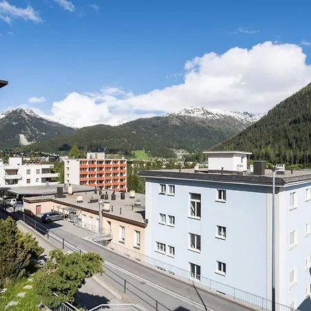 Apartment Ruetiboda 7-10 Personen Davos
